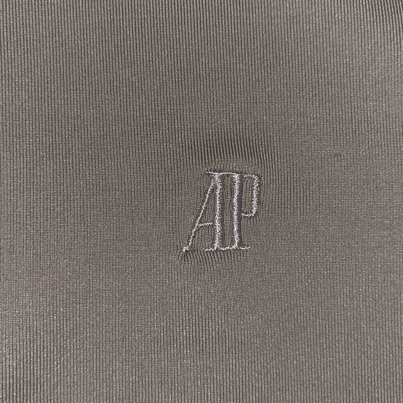 Audemars Piguet AP Short Sleeve Golf Tour Polo Shirt M  Beige Taupe Poly Blend - Picture 4 of 9